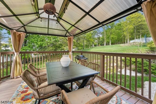 6 Diane Ct, Wayne Twp., NJ 07470