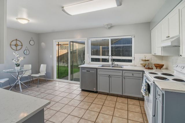 415 Columbia Ave, Merced, CA 95340