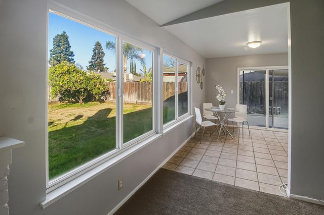 415 Columbia Ave, Merced, CA 95340