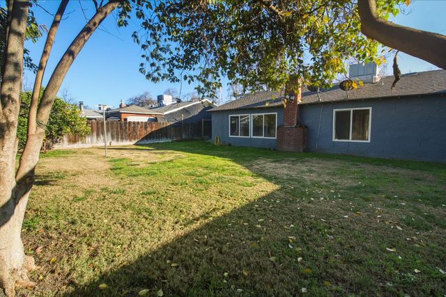 415 Columbia Ave, Merced, CA 95340