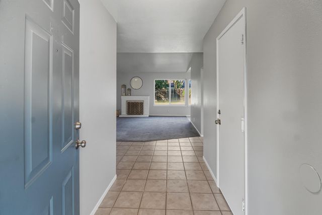 415 Columbia Ave, Merced, CA 95340