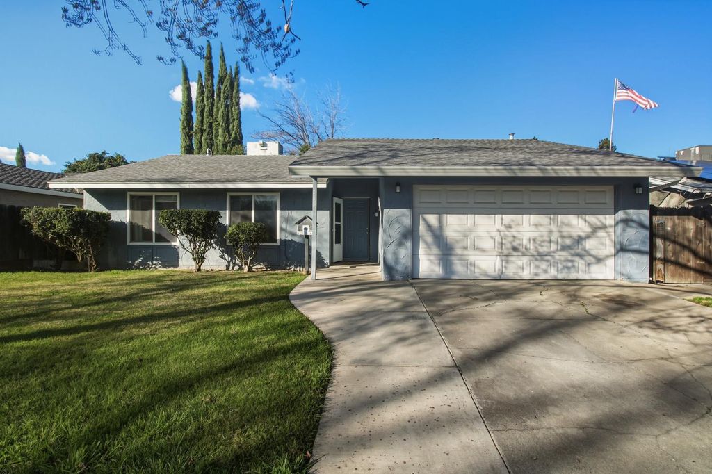 415 Columbia Ave, Merced, CA 95340