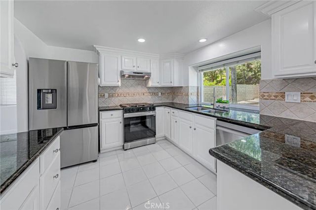 25533 Longfellow Place, Stevenson Ranch, CA 91381
