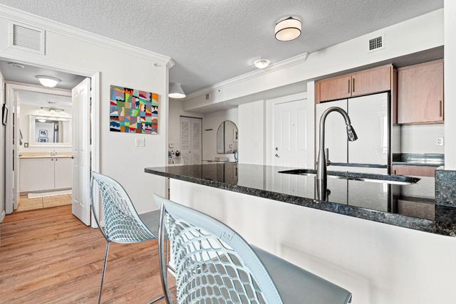 600 S Dixie Highway 613, West Palm Beach, FL 33401