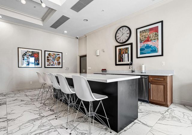 600 S Dixie Highway 613, West Palm Beach, FL 33401