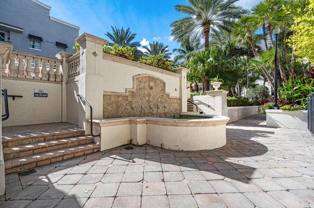 600 S Dixie Highway 613, West Palm Beach, FL 33401