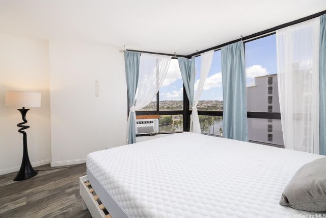 320 Liliuokalani Avenue 902, Honolulu, HI 96815