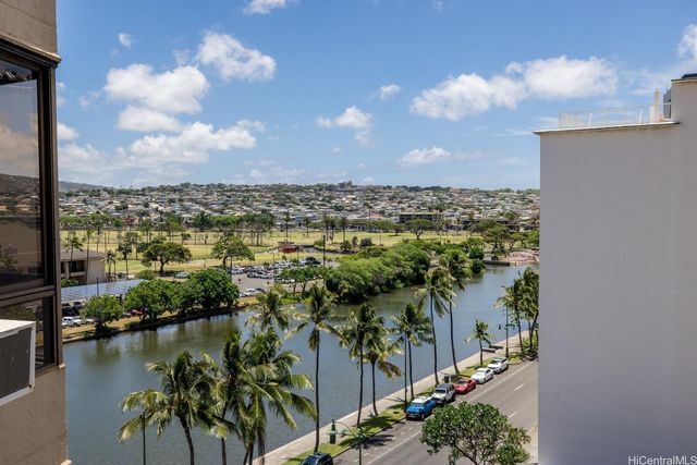 320 Liliuokalani Avenue 902, Honolulu, HI 96815