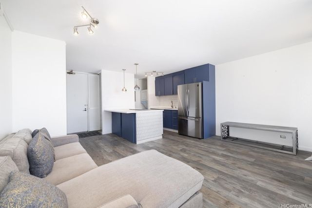 320 Liliuokalani Avenue 902, Honolulu, HI 96815
