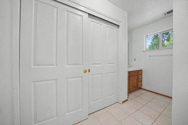 13050 Mount Zion Rd, Pine Grove, CA 95665