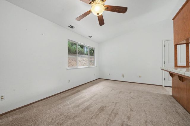 13050 Mount Zion Rd, Pine Grove, CA 95665