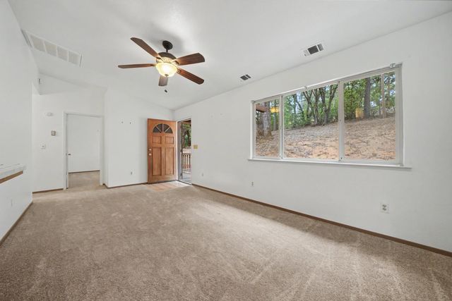 13050 Mount Zion Rd, Pine Grove, CA 95665