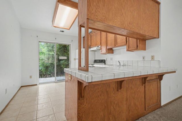 13050 Mount Zion Rd, Pine Grove, CA 95665