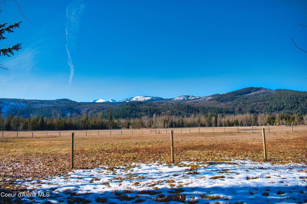 2151 Highland Flats Rd, Naples, ID 83847 photo 15