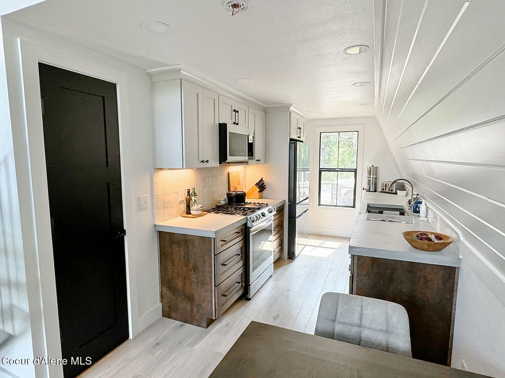 2151 Highland Flats Rd, Naples, ID 83847 photo 22