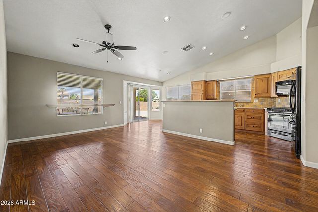 24646 N 42ND Lane, Glendale, AZ 85310