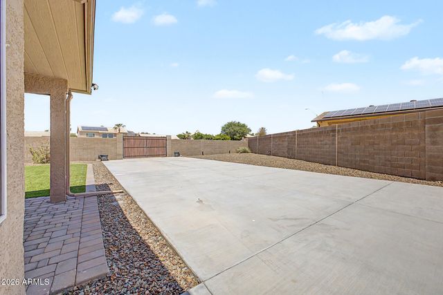 24646 N 42ND Lane, Glendale, AZ 85310