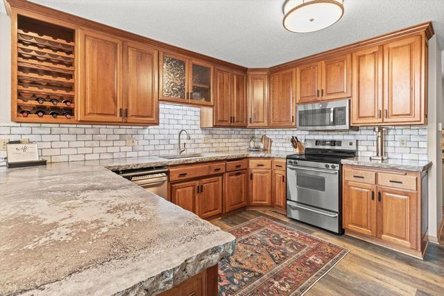 359 Pinehurst DRIVE, Nekoosa, WI 54457