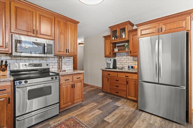 359 Pinehurst DRIVE, Nekoosa, WI 54457