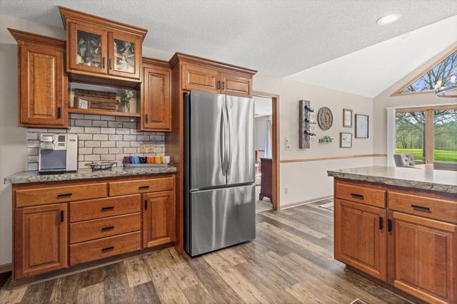 359 Pinehurst DRIVE, Nekoosa, WI 54457