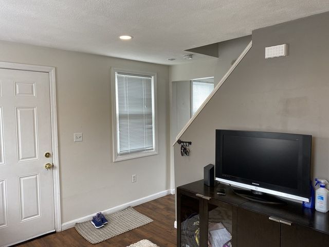 834 Main 834, Melrose, MA 02176