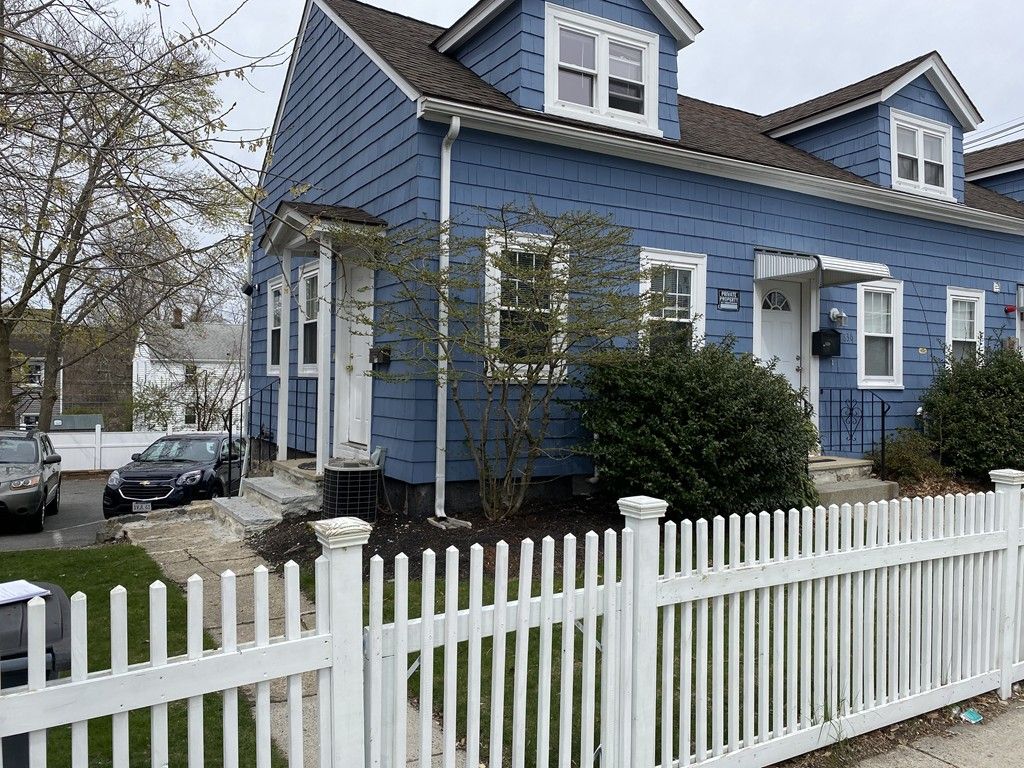 834 Main 834, Melrose, MA 02176