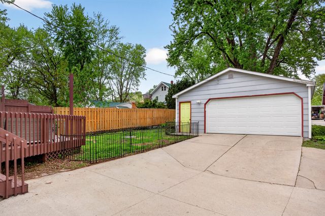 1447 48th Street, Des Moines, IA 50311