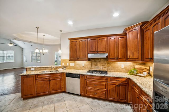 8310 Glacier Drive, Denver, NC 28037