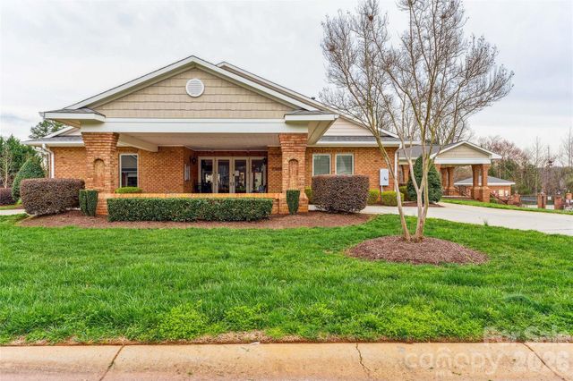 8310 Glacier Drive, Denver, NC 28037