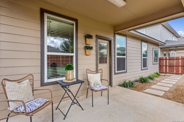 8818 CREAGER CYN, San Antonio, TX 78254