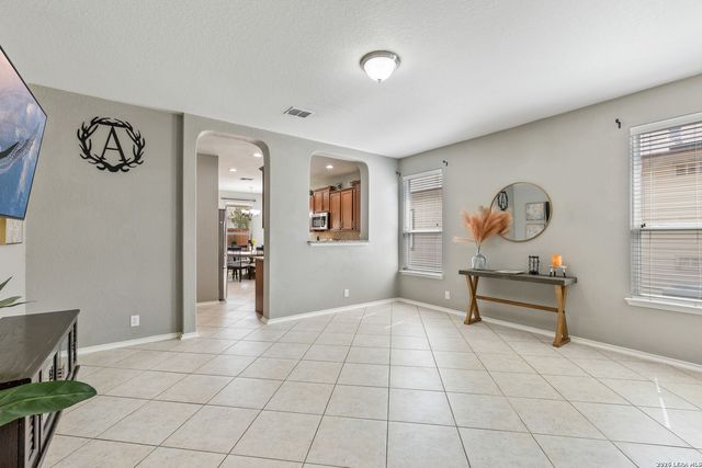 8818 CREAGER CYN, San Antonio, TX 78254