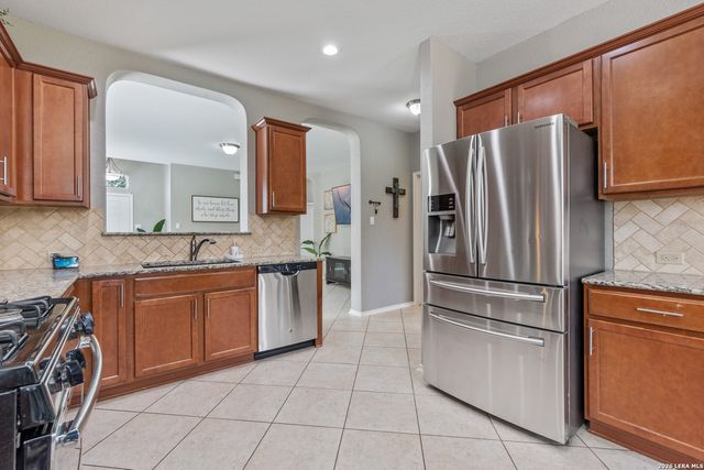 8818 CREAGER CYN, San Antonio, TX 78254