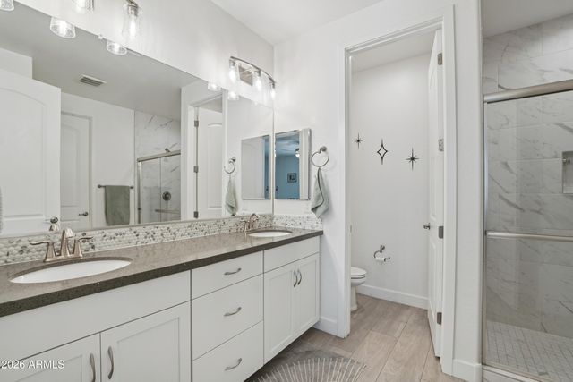 17214 W DAHLIA Drive, Surprise, AZ 85388