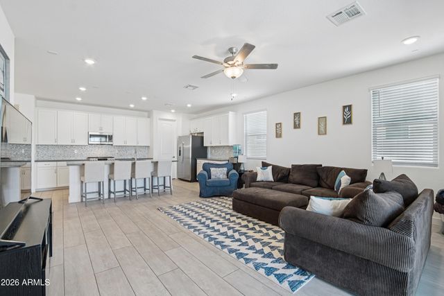 17214 W DAHLIA Drive, Surprise, AZ 85388