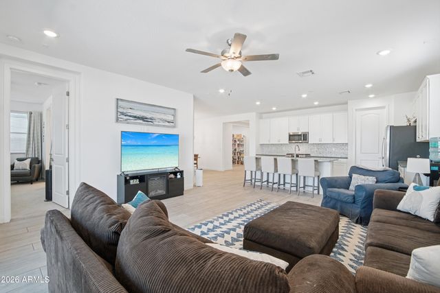 17214 W DAHLIA Drive, Surprise, AZ 85388