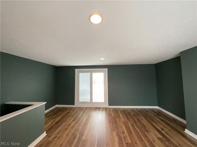 2272 W 5th Street, Cleveland, OH 44113