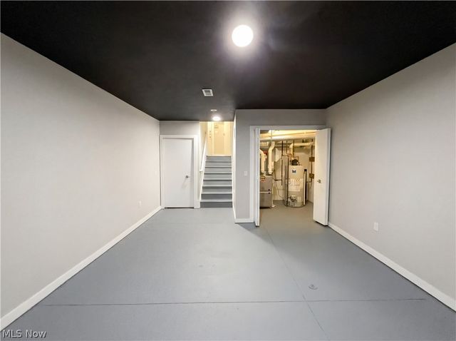 2272 W 5th Street, Cleveland, OH 44113