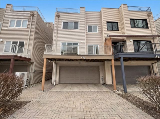 2272 W 5th Street, Cleveland, OH 44113