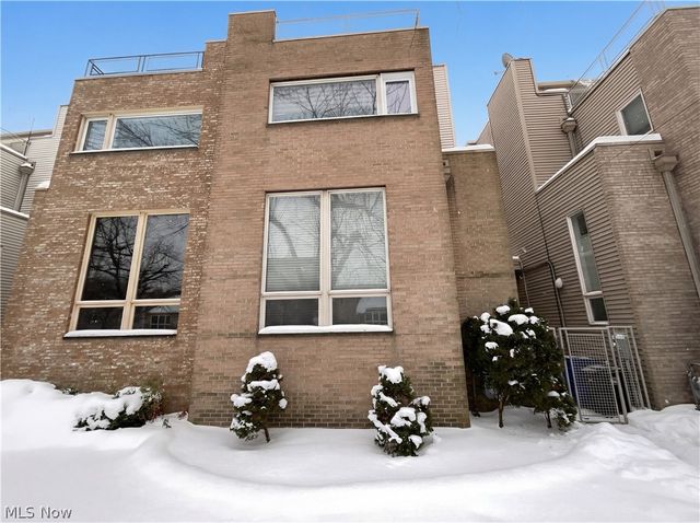 2272 W 5th Street, Cleveland, OH 44113