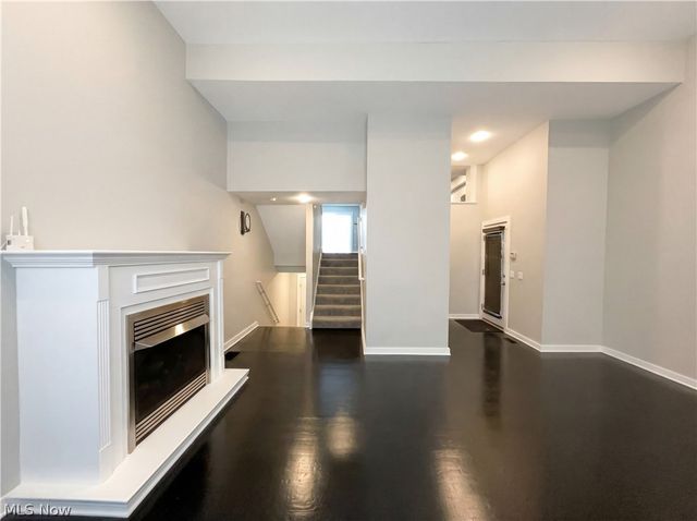 2272 W 5th Street, Cleveland, OH 44113