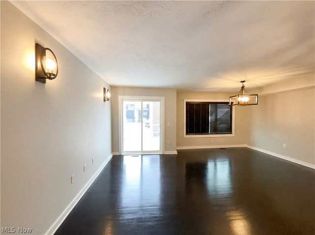 2272 W 5th Street, Cleveland, OH 44113