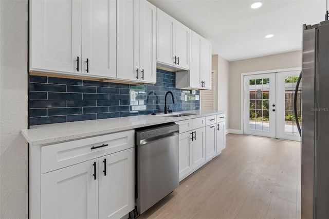 3912 W PINE STREET, Tampa, FL 33607