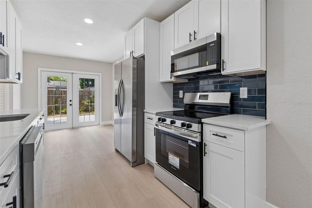 3912 W PINE STREET, Tampa, FL 33607