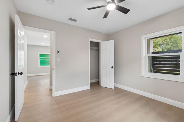 3912 W PINE STREET, Tampa, FL 33607