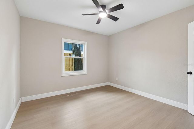 3912 W PINE STREET, Tampa, FL 33607