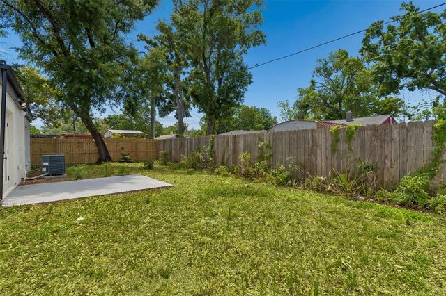 3912 W PINE STREET, Tampa, FL 33607