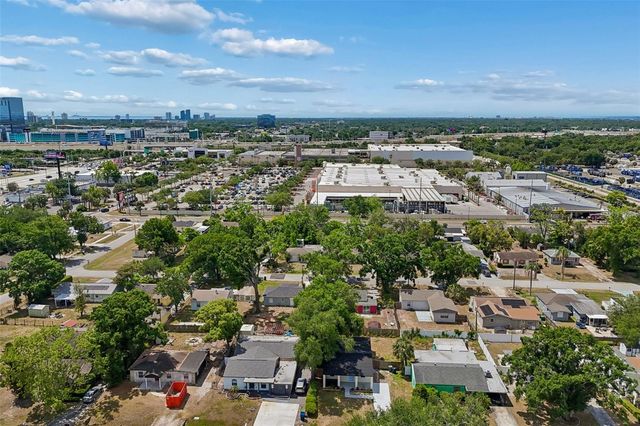 3912 W PINE STREET, Tampa, FL 33607