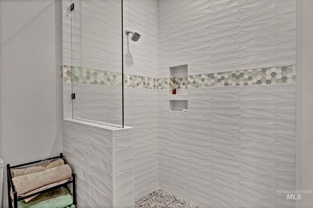 1281 E Chardie Road, Boise, ID 83702