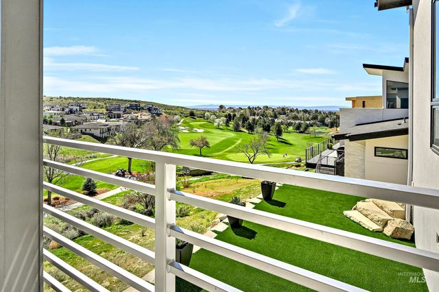 1281 E Chardie Road, Boise, ID 83702