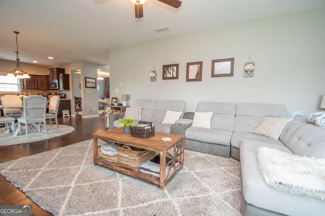 7 Ponder Place, Newnan, GA 30265